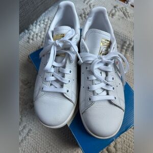 Adidas Stan Smith Valentine addition